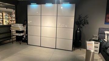 Schuifdeurkast Marcato b270cm x h240cm beschikbaar voor biedingen