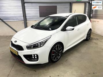 Kia Cee'd 1.6 GT 205 pk 2e eigenaar navi stuur/stoelverwarmi beschikbaar voor biedingen