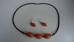 vintage ketting met bijpassende oorbellen, Met hanger, Overige kleuren, Ophalen of Verzenden, Zo goed als nieuw