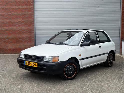 Toyota Starlet 1.3i Movie | AUTOMAAT | OPEN DAK | NAP |, Auto's, Toyota, Bedrijf, Te koop, Starlet, Bluetooth, Metallic lak, Open dak