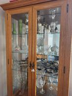 Vintage massief houten Vitrinekast, Ophalen, Gebruikt, 100 tot 150 cm, 150 tot 200 cm