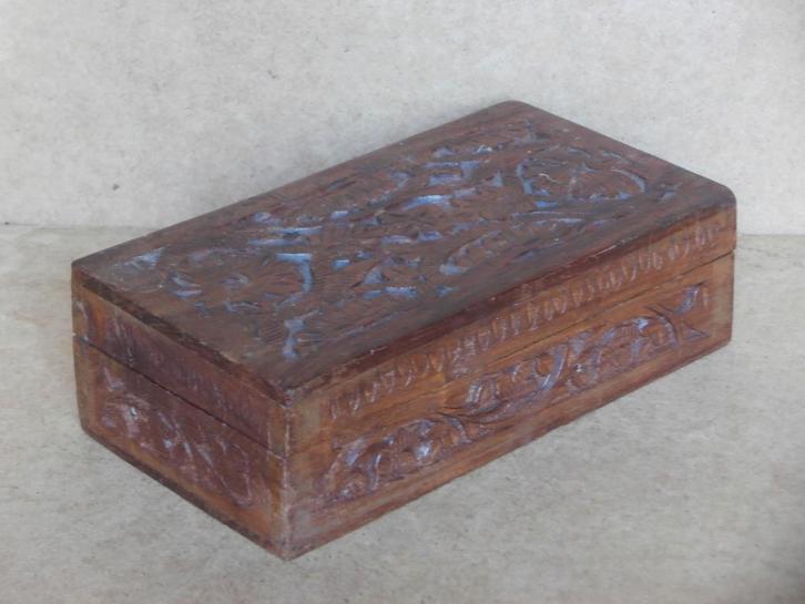 Oud kistje doosje sieradenkistje sigarenkistje sigarendoosje, Antiek en Kunst, Kunst | Beelden en Houtsnijwerken, Ophalen of Verzenden