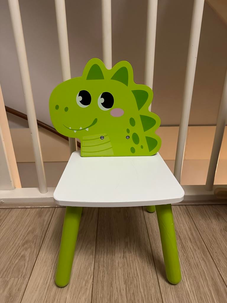 Kinderstoel peuterstoel Dino, Kinderen en Baby's, Kinderkamer | Tafels en Stoelen, Ophalen of Verzenden, Zo goed als nieuw, Stoel(en)