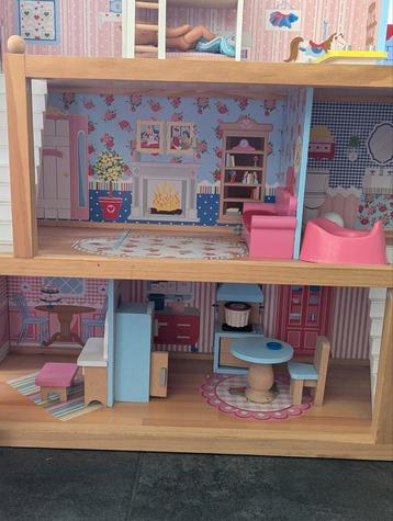 Poppenhuis hout mini babyborn huis en meeneem koffer beschikbaar voor biedingen