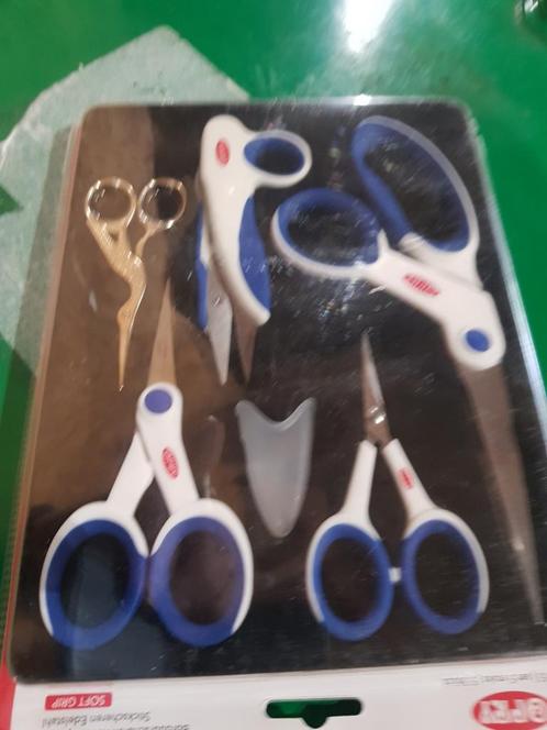 Nu deze 3 luxe sets met 5 scharen, Hobby en Vrije tijd, Naaien en Fournituren, Nieuw, Overige typen, Ophalen of Verzenden