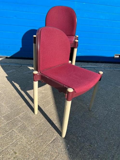 45 Bordeaux rode stapelstoelen design Hartmut Lohmeyer, Huis en Inrichting, Stoelen, Zo goed als nieuw, Vijf, Zes of meer stoelen