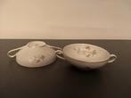 Twee verfijnde soepkommen met goudrand en twee oren, Antiek en Kunst, Ophalen of Verzenden