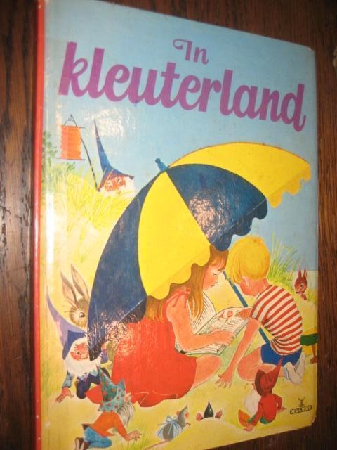 in kleuterland uitgeverij mulder NO.2533 A, Boeken, Overige Boeken, Gelezen, Ophalen of Verzenden