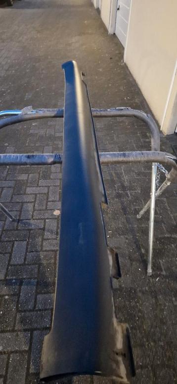 Kia niro sideskirt/ dorpelkap rechts  beschikbaar voor biedingen