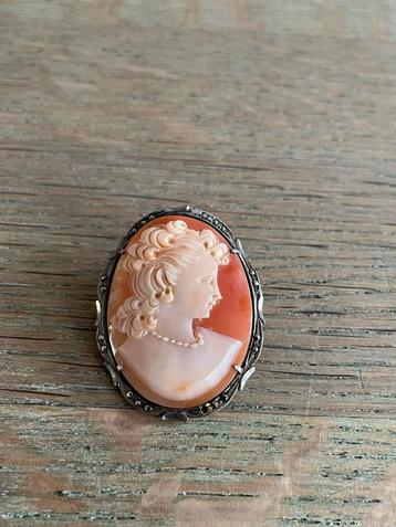 Prachtige vintage camee hanger zilveren broche beschikbaar voor biedingen
