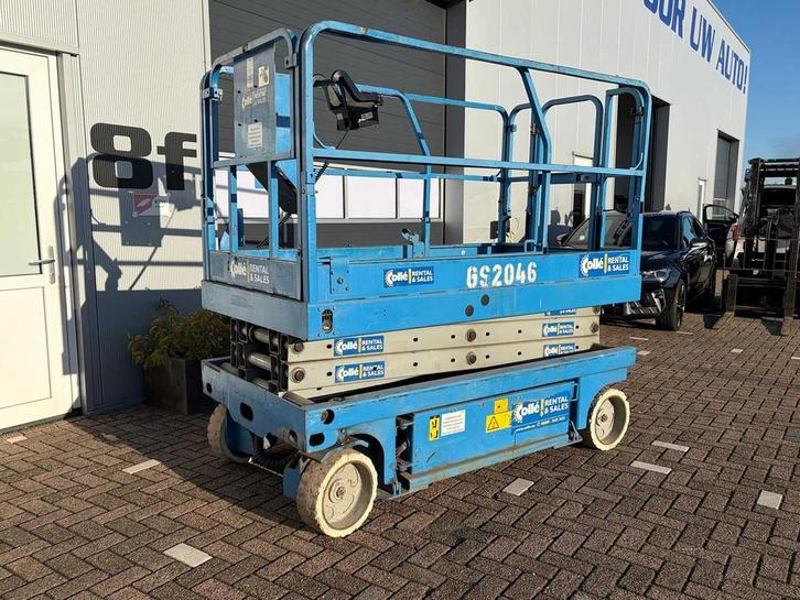Genie GS-2046 - 2002 - Schaarlift - Hoogwerker, Zakelijke goederen, Machines en Bouw | Liften, Steigers en Ladders