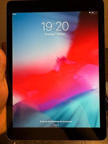 Apple iPad Air (A1474) - Goed Onderhouden! beschikbaar voor biedingen