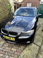 BMW 3-Serie 2.0 318 I Touring 105KW 2010 Zwart, Auto's, Euro 5, Zwart, Zwart, Origineel Nederlands