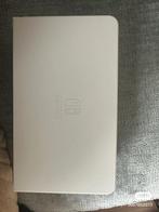Nintendo Switch White – Almost New + Charger, Spelcomputers en Games, Spelcomputers | Nintendo Wii, Ophalen of Verzenden, Zo goed als nieuw