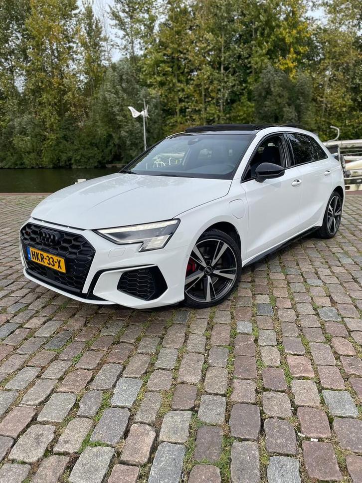 Audi A3 45 Tfsi e 245pk 3x S-line VOLLE OPTION!!!, Auto's, Audi, Particulier, A3, Benzine, Hatchback, Automaat, Geïmporteerd, Wit