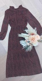 Bohemian Jurk met Plooirok - Herfststijl, Maat 38/40 (M), Bruin, Ophalen of Verzenden, Onder de knie