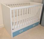 Stuva baby bed with drawers and bumper pads, Kinderen en Baby's, Babywiegjes en Ledikanten, Ophalen, Zo goed als nieuw, Ledikant