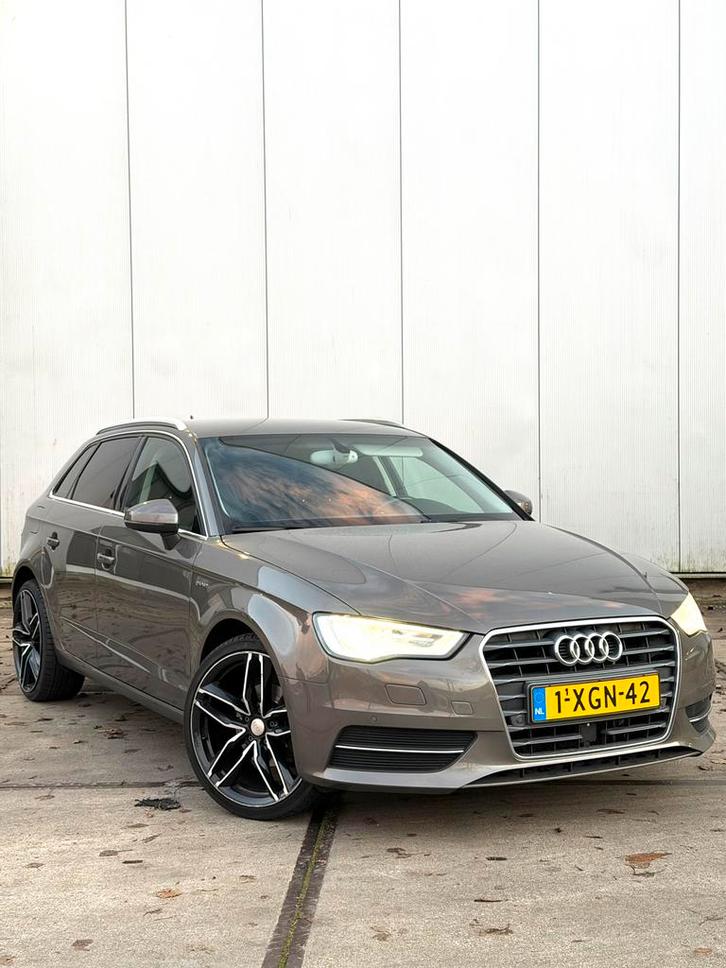 Audi A3 1.4TFSI G-tron 81KW SB S-tro 2014 Grijs, Auto's, Audi, Particulier, A3, Overige brandstoffen, A, Hatchback, Automaat, Origineel Nederlands
