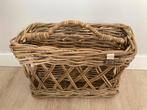 Rotan riet Riviera Maison krantenbak /lectuurbak, Ophalen of Verzenden, Zo goed als nieuw