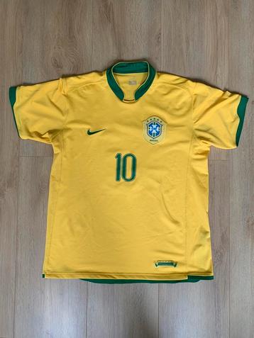 Brazilië voetbalshirt WK 2006 Ronaldinho #10 – Origineel – L beschikbaar voor biedingen