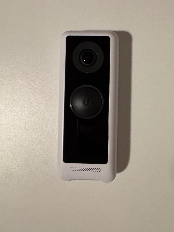 Unifi G4 Deurbel, Huis en Inrichting, Deurbellen, Zo goed als nieuw, Bedraad, Ingebouwde camera, Compatibel met smartphone, Bewegingsdetectiesensor