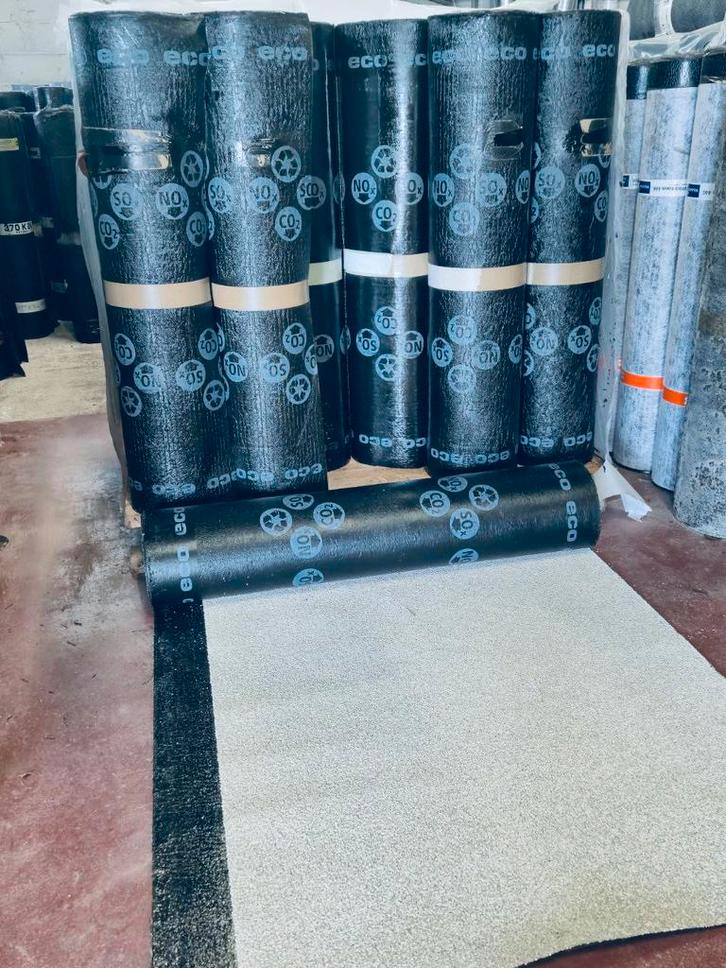 Dakleer IKO 4mm | Super Rol Witte LeislagSBS € 27,50 per rol, Doe-het-zelf en Verbouw, Dakpannen en Dakbedekking, Nieuw, Dakleer