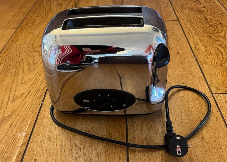 Korting!! Broodrooster Toaster HEMA, Huis en Inrichting, Keuken | Keukenbenodigdheden, Zo goed als nieuw, Ophalen of Verzenden