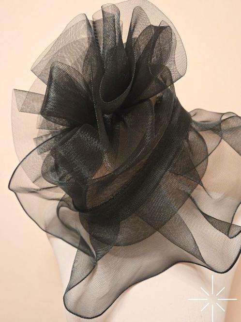Dameshoed | Zwart organza, Kleding | Dames, Hoeden en Petten, Zo goed als nieuw, Hoed, Ophalen of Verzenden