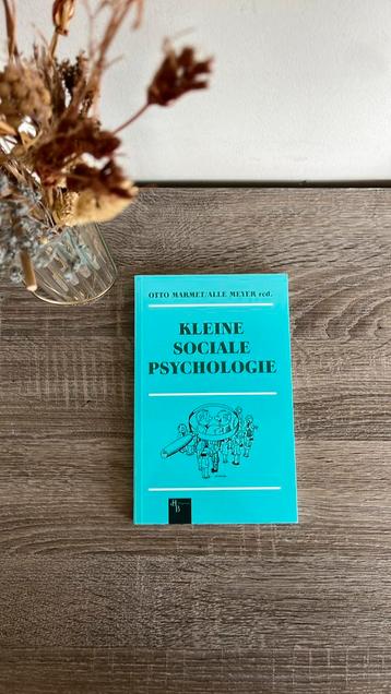 O. Marmet - Kleine sociale psychologie beschikbaar voor biedingen