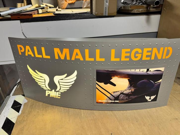 Pall Mall Legend Lichtbak/Reclamebord, Antiek en Kunst, Antiek | Kantoor en Zakelijk, Ophalen