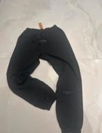 Essentials Trainingspak - Maat S, Kleding | Dames, Positiekleding, Zwart, Nieuw, Ophalen of Verzenden, Maat 36 (S)