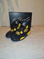 Jordan 4 Retro Thunder Maat 44 - Topstaat!, Zwart, Ophalen of Verzenden, Jordan, Sneakers of Gympen