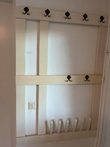 Houten ‘boeren’ kapstok stevig! beschikbaar voor biedingen