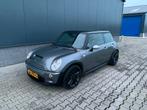 Mini 1.6 Cooper S AUT 2005 Grijs, 4 cilinders, 4 stoelen, 163 pk, 48 €/maand