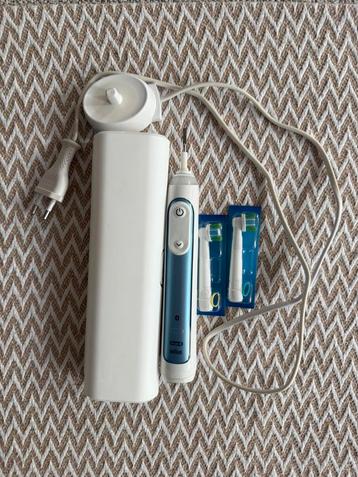Oral-B SmartSeries 6 met oplader en opzetborstels beschikbaar voor biedingen