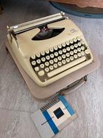 Typemachine merk Tryumph, Diversen, Typemachines, Ophalen of Verzenden, Gebruikt