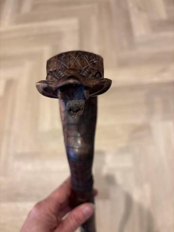 Houten Wandelstok Cobra Kop beschikbaar voor biedingen