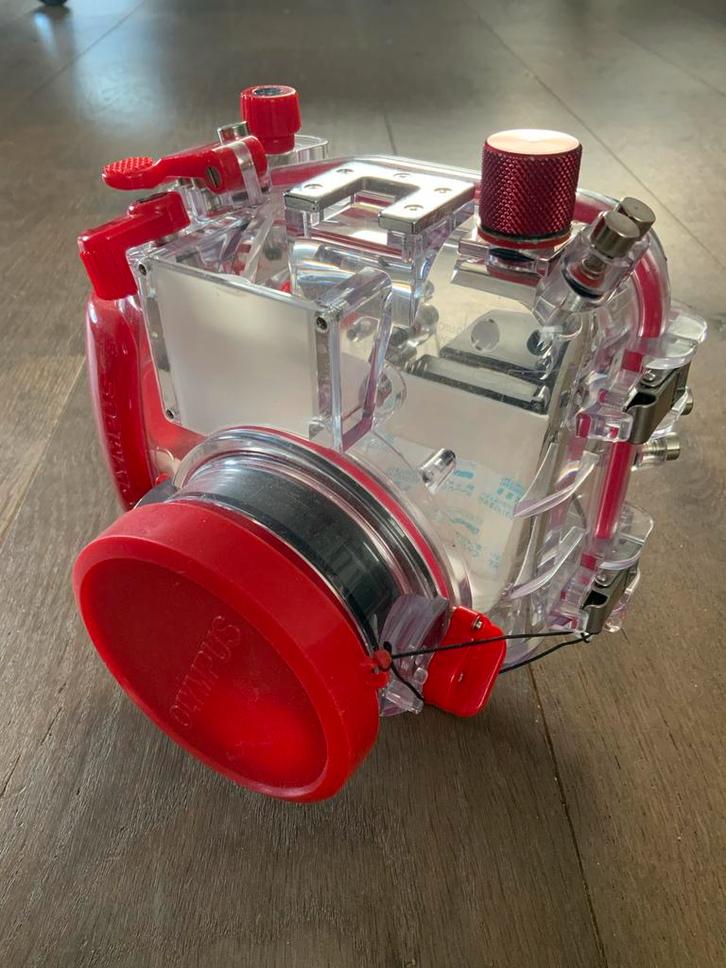 Casing voor Olympus digitale onderwatercamera, compleet!, Audio, Tv en Foto, Fotocamera's Digitaal, Olympus, Geen optische zoom