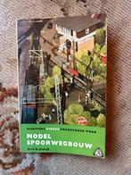 Modelspoorwegbouw - Elsevier Pocketboek, Ophalen of Verzenden, Gelezen, Overige onderwerpen