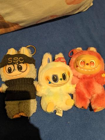 3 leuke labubu's  beschikbaar voor biedingen