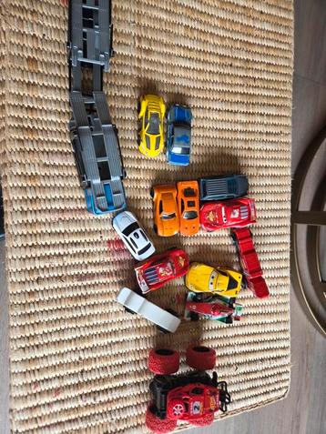 Cara, McQueen,  auto, houten hot wheels  beschikbaar voor biedingen