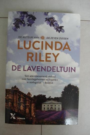 2 Nwe Lucinda Riley De lavendeltuin roman en De zevenzussen beschikbaar voor biedingen