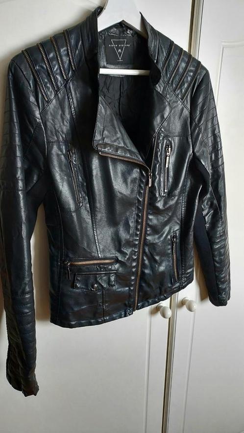 jackje maat 38, kreukelleerlook, merk seven  sisters € 16,-, Kleding | Dames, Jasjes, Kostuums en Pakken, Zo goed als nieuw, Jasje