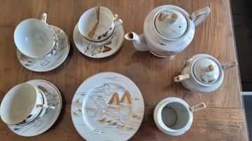 Chinees of Indonesisch ontbijt servies beschikbaar voor biedingen