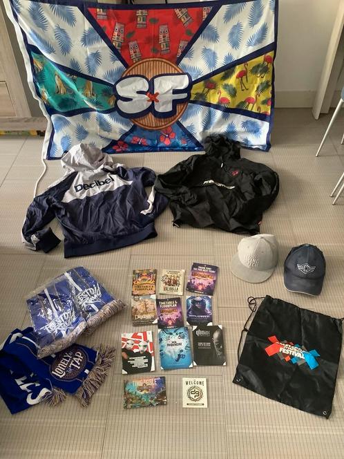 Festival hardstyle spullen vlag jack pet sjaal tas boekjes, Tickets en Kaartjes, Evenementen en Festivals, Twee personen