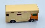 Matchbox Bedford Horse Box Truck + 2 doosjes, Ophalen of Verzenden, Zo goed als nieuw, Bus of Vrachtwagen, Matchbox