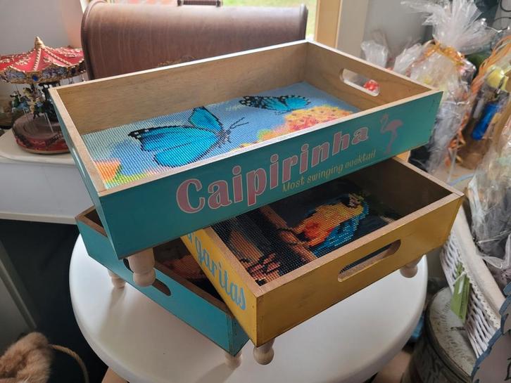 3 verhoogde dienbladen, Huis en Inrichting, Woonaccessoires | Dienbladen, Nieuw, Rechthoekig, Ophalen