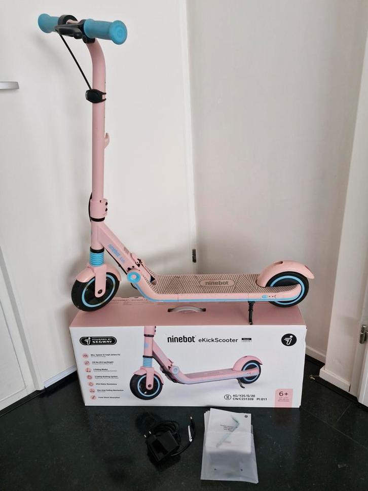 Ninebot ekickScooter, Fietsen en Brommers, Steps, Elektrische step (E-scooter), Ophalen