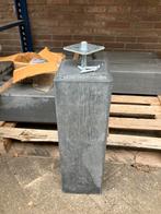 Betonpoer tbv palen 15x15 cm incl stelplaat luxe, Tuin en Terras, Palen, Balken en Planken, Ophalen, Zo goed als nieuw, Minder dan 180 cm