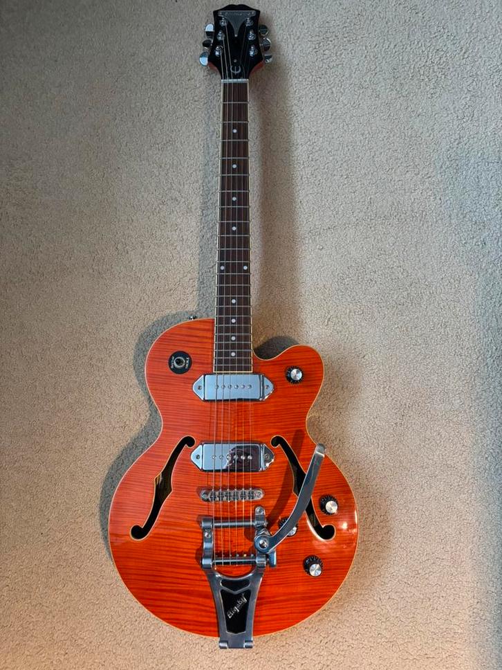 Epiphone Wildkat Orange met originele koffer, Muziek en Instrumenten, Snaarinstrumenten | Gitaren | Elektrisch, Zo goed als nieuw